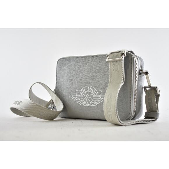 Air Dior Jordaan Wing Basketball Grey White Logo Small Zipped Around Compact Bag main image 8